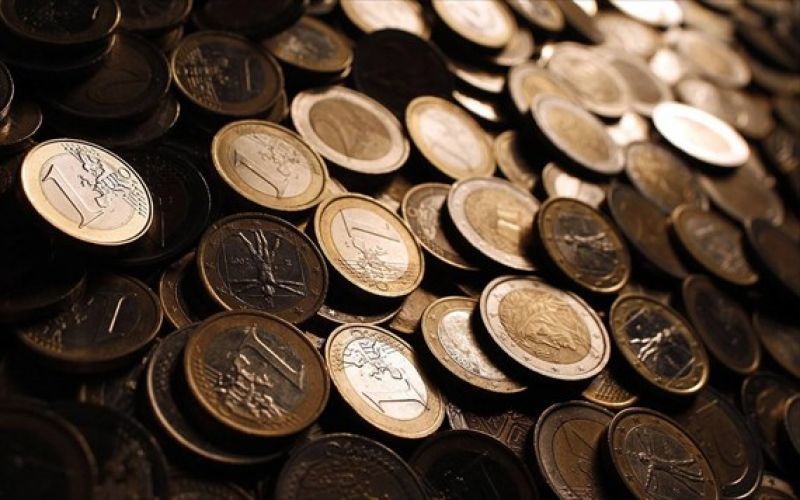 Υστέρηση στα έσοδα, πρωτογενές πλεόνασμα 1.735 εκατ. ευρώ στο τετράμηνο