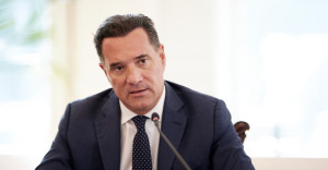 Γεωργιάδης για το δυστύχημα στη Ρουμανία: Δεν κινδυνεύει η υγεία των τριών τραυματιών φιλάθλων