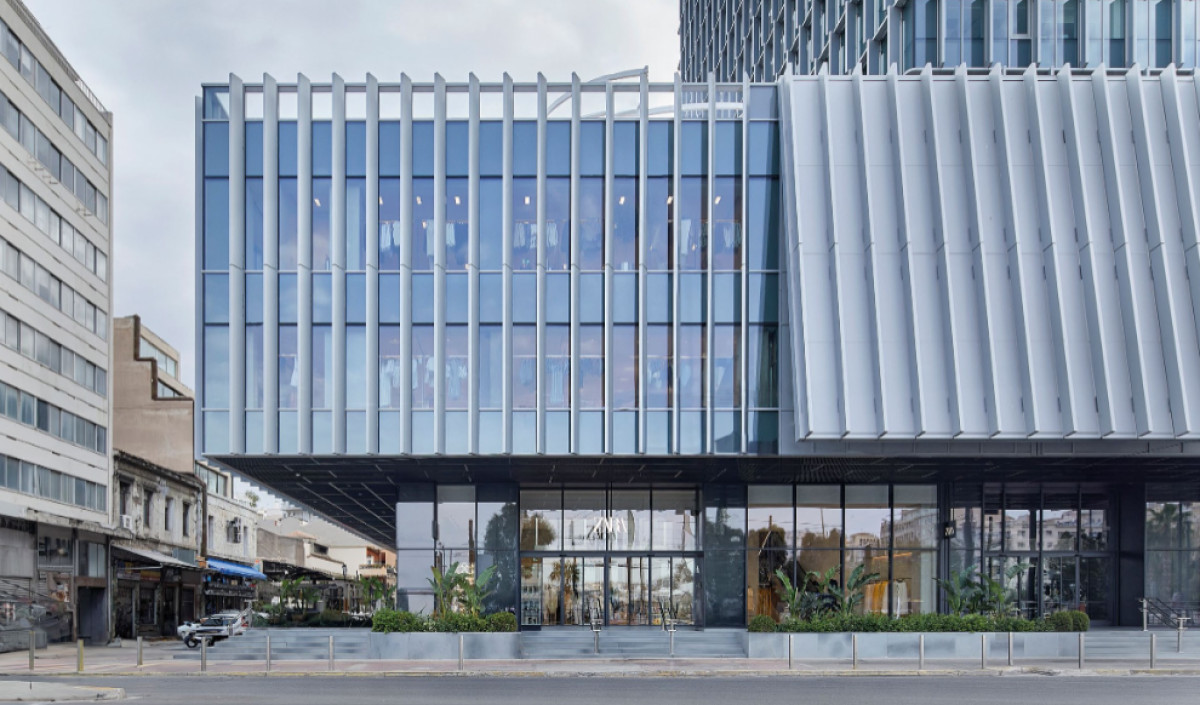 Νεο Zara flagship store στον Πύργο Πειραιά