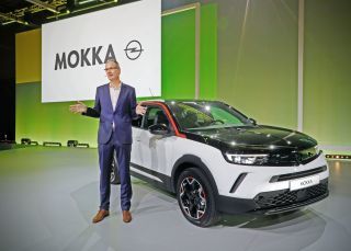 Ο CEO της Opel, Lohscheller, παρουσιάζει το Νέο Opel Mokka