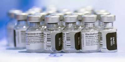 Pfizer/BioNTech: Δυνατότητα παραγωγής 3 δισ. δόσεων του εμβολίου το 2022
