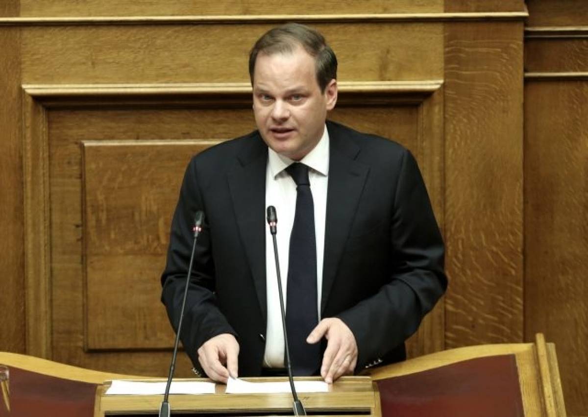 Καραμανλής: Δίχτυ προστασίας στον κλάδο των αερομεταφορών