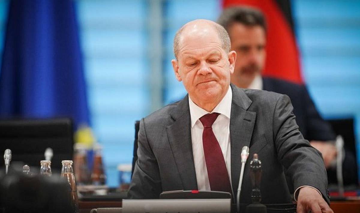 «Πληρωμένη» απάντηση Σολτς σε Πούτιν: Θα πληρωθείτε σε ευρώ