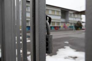 Προς παράταση του lockdown και οριζόντιο κλείσιμο των σχολείων
