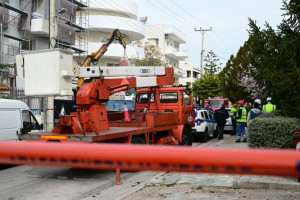 Συνελήφθησαν οι δύο εργολάβοι μετά το εργατικό δυστύχημα στη Βούλα