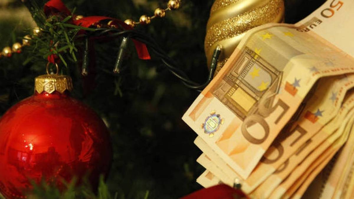 Πώς πληρώνονται οι εργαζόμενοι τις αργίες των εορτών