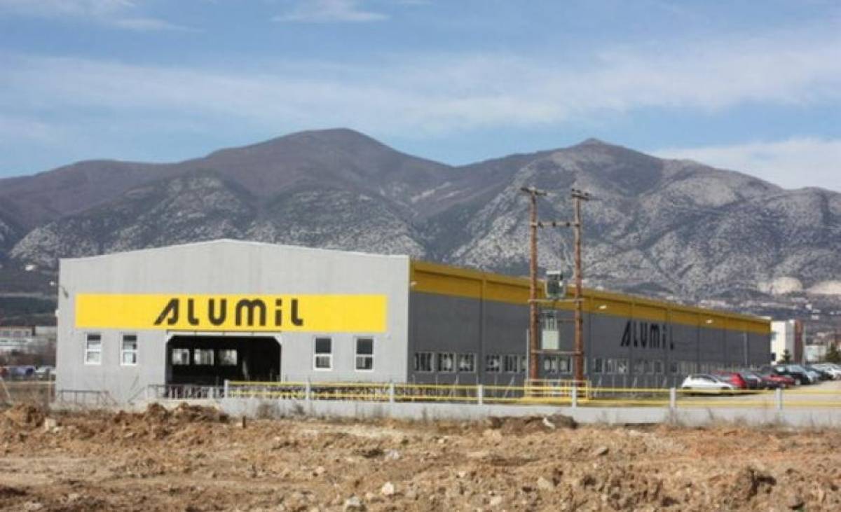 Αλουμύλ: Παράταση ενός μήνα στη συμφωνία αναστολής με τις τράπεζες