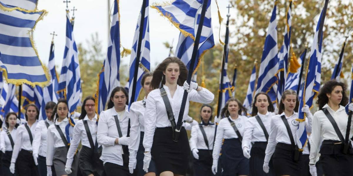 Κυκλοφοριακές ρυθμίσεις για τις παρελάσεις-Ποιοι δρόμοι κλείνουν