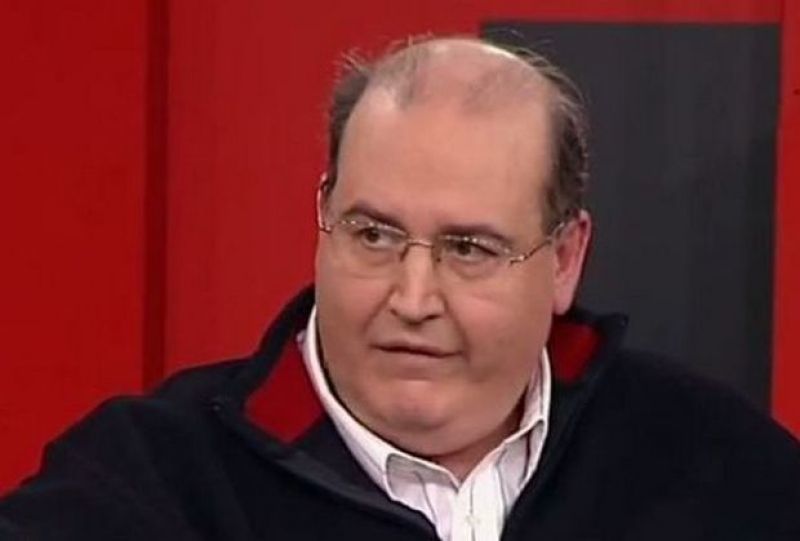Φίλης: Δώστε άλλα 700 ευρώ σε ιδιωτικά γιατί είστε εύποροι!