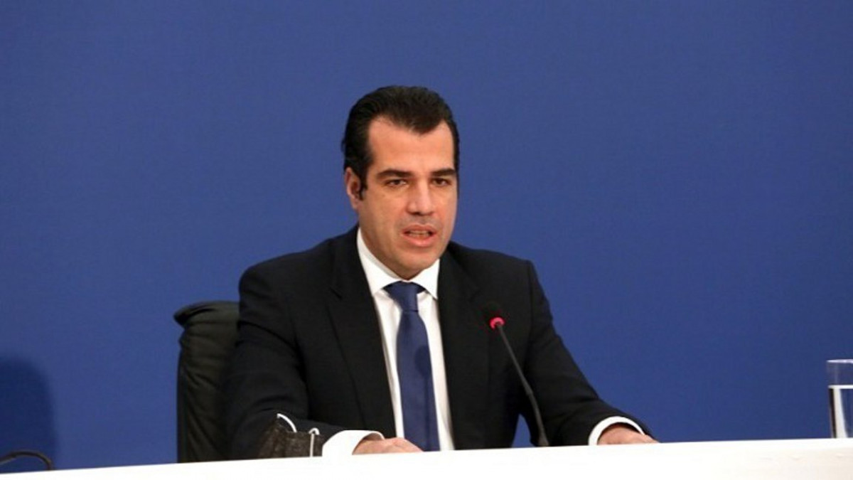 Πλεύρης για κορονοϊό: Κάποιοι ευελπιστούν σε επαναφορά οριζόντιων μέτρων
