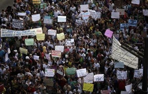 Μαζική απεργία στη Βραζιλία στις 11 Ιουλίου