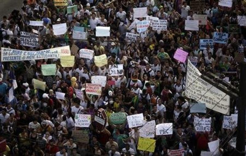 Μαζική απεργία στη Βραζιλία στις 11 Ιουλίου