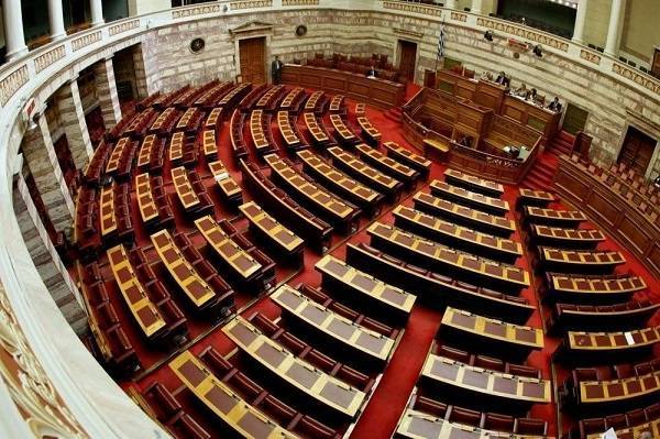 Βουλή: «Ναι» επί της αρχής για ενιαίο ευρωπαϊκό δίκτυο σιδηροδρόμων