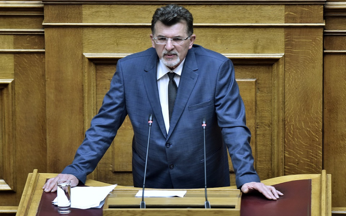 ΠΑΣΟK: Εκτός κοινοβουλευτικής ομάδας ο Μπαράν Μπουρχάν