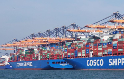 Κόντρες στη Γερμανία για την COSCO στο λιμάνι του Αμβούργου