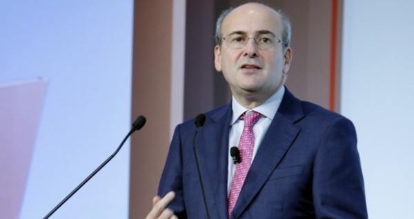 Χατζηδάκης: Συνεχίζουμε για περισσότερες δουλειές και καλύτερους μισθούς