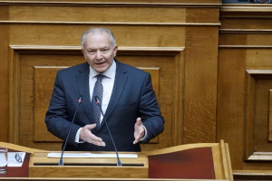 Γκίκας: Δεν θα αυξηθούν εισιτήρια επιβατών-ΙΧ στα συμβατικά πλοία