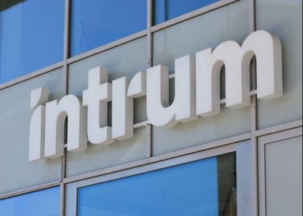 Intrum: Νέα «step-up» προγράμματα για τη διευκόλυνση δανειοληπτών