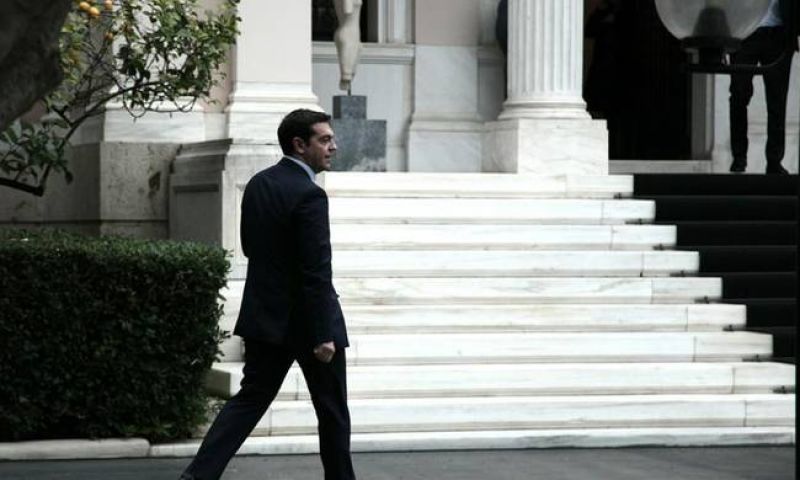Η δεξιά στροφή του Τσίπρα προκαλεί εσωκομματικές παρενέργειες