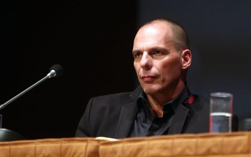 Στο στόχαστρο του γερμανικού Τύπου και σήμερα ο Βαρουφάκης