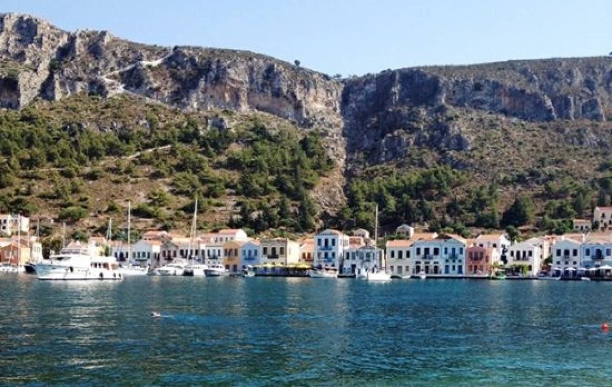 Μειωμένα κατά 400 εκατ. τα έσοδα της ελληνικής ακτοπλοΐας