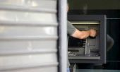 ΕΕΤ: Επικαιροποιημένες ερωτήσεις-απαντήσεις για την τραπεζική αργία