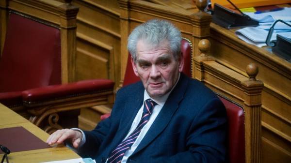 Προανακριτική: Ζήτημα εξαίρεσης τεσσάρων μελών από την πλευρά Παπαγγελόπουλου