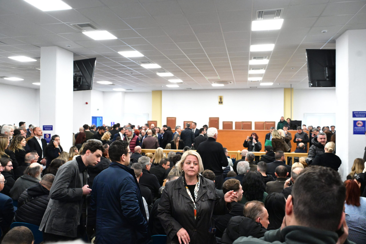Δίκη Τεμπών: «Δεν θα ηρεμήσουμε αν δεν μπουν φυλακή οι υπαίτιοι», δηλώνουν επιζώντες