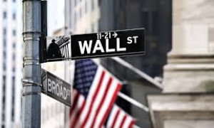 Μικρές απώλειες στη Wall Street με το βλέμμα σε Nvidia και πληθωρισμό