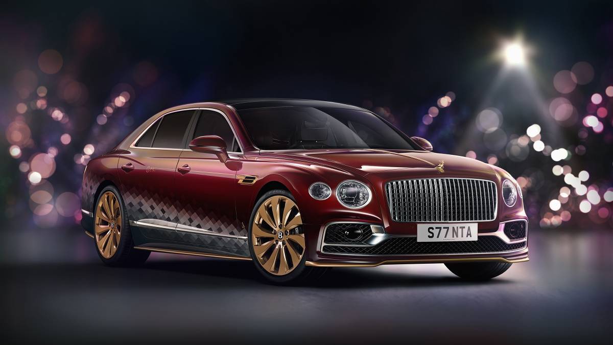 Μια ...Xριστουγεννιάτικη Bentley όπως την εμπνεύστηκαν οι σχεδιαστές της