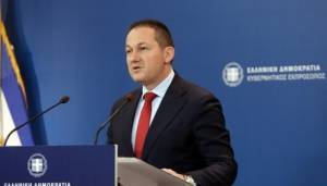 Πέτσας: Το θερινό δηλητήριο του κ. Τσίπρα πέφτει στο κενό