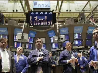 Σημάδια αντίδρασης στη Wall Street μετά το βίαιο sell off