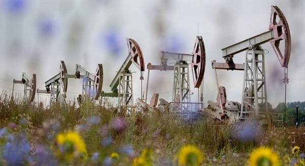 «Βουτιά» για το πετρέλαιο με το βλέμμα στον ΟΠΕΚ