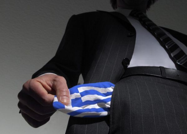 Politico: Η &quot;βρώμικη 12αδα&quot; που κατέστρεψε τους Έλληνες