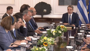 Επιστρέφει εκτάκτως ο πρωθυπουργός: Συνεδρίαση ΚΥΣΕΑ για τις εξελίξεις στη Μέση Ανατολή