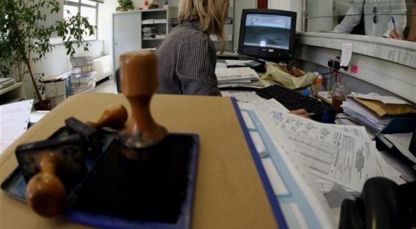 Αξιολόγηση; Θα τα ρίξουν κι αυτά στην «κακιά τρόϊκα»…