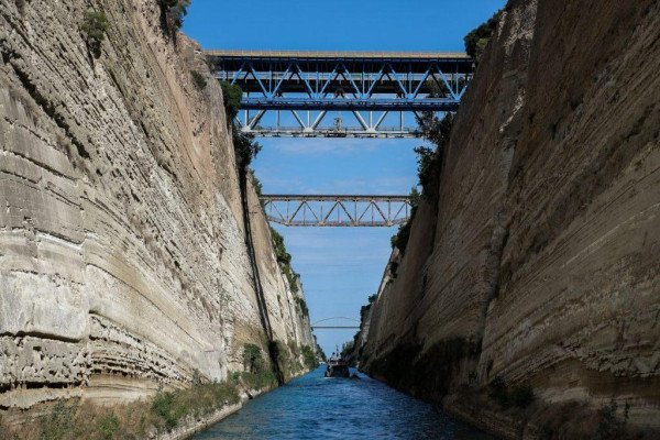 Εντοπίστηκε σορός γυναίκας στην Διώρυγα της Κορίνθου
