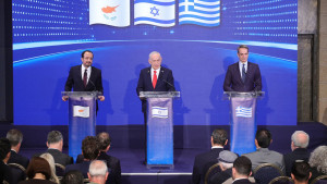Μητσοτάκης: Στρατηγικής σημασίας η σύμπραξη με Ισραήλ και Κύπρο – Το μήνυμα προς την Τουρκία