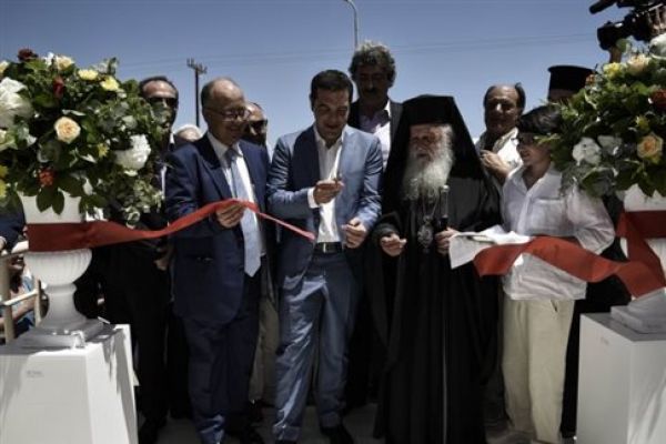ΝΔ για υγεία: «Λείπουν οι γάζες, περισσεύουν οι κορδέλες»