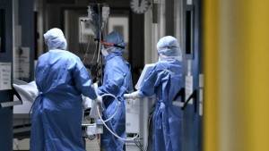 Κορονοϊός: 1.424 νέα κρούσματα, 23 νεκροί και 325 διασωληνωμένοι