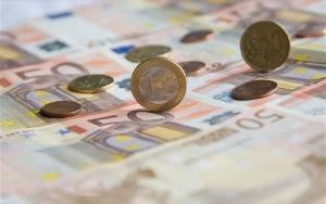 Αυστηροποιούνται τα κριτήρια για την επιστροφή φόρου εισοδήματος φυσικών προσώπων