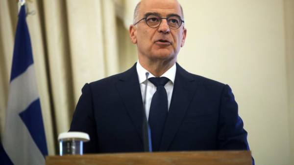 Μήνυμα Δένδια από Λευκωσία: Δεν αφήνουμε μόνη την Κύπρο