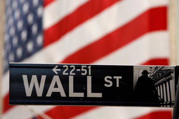 Πτωτικό γύρισμα στο φίνις για τη Wall Street