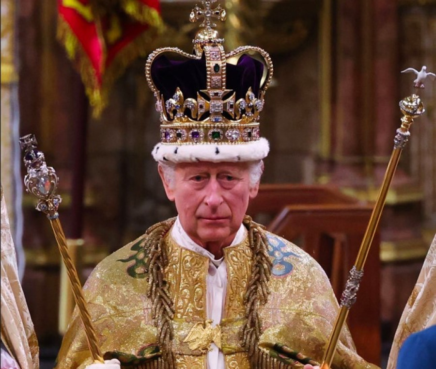 Στέφθηκε βασιλιάς της Βρετανίας ο Κάρολος (videos)