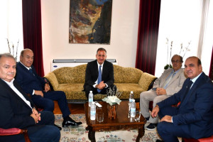 Συνάντηση Κωνσταντινίδη-Μασούτη: Η «ατζέντα» για οικονομία, επιμελητήρια