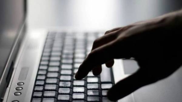 Συνήγορος Καταναλωτή: Προσοχή στις διαδικτυακές αγορές και στα πενταψήφια νούμερα