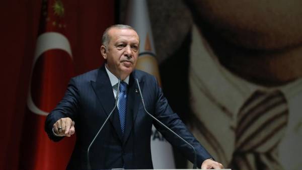 Ερντογάν: Eίμαστε έτοιμοι να δράσουμε στα σύνορα με τη Συρία