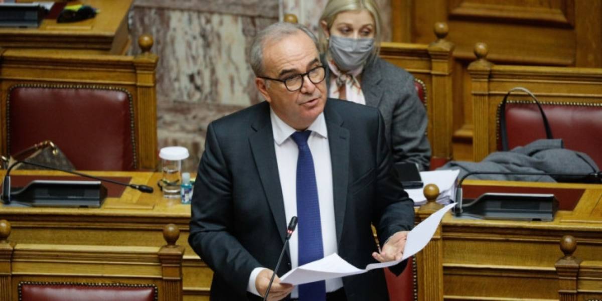 Παπαθανάσης: Η επανεκκίνηση των καταστημάτων θα γίνει ανά εβδομάδα