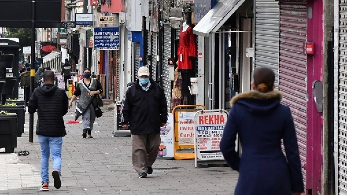 Κορονοϊός-Βρετανία: 24.405 κρούσματα και 274 θάνατοι σε 24 ώρες