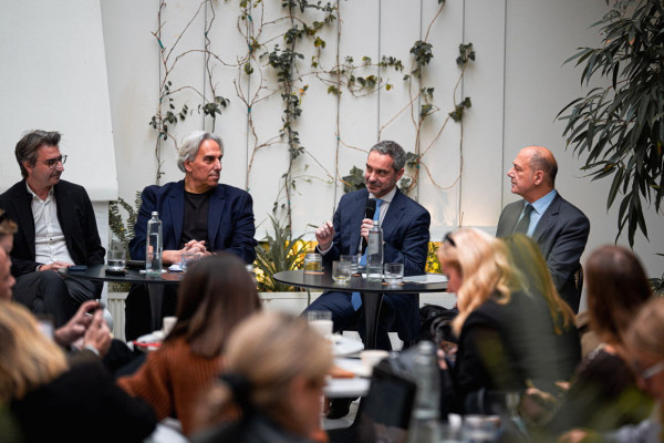 Η Attica προτείνει ένα νέο αειφορικό μοντέλο φιλοξενίας – Επανασυστήνει το Tinos Beach